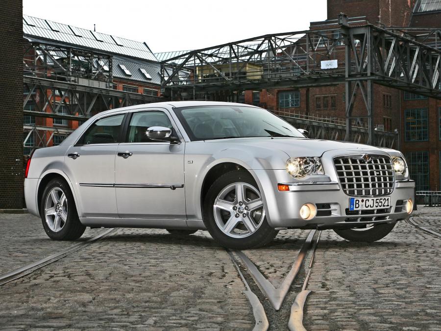 Chrysler 300C 2007 года  (фото 21 из 21)